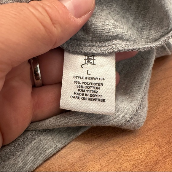 Ed Hardy Gray Cropped Top Tee Y2K Love Hearts Flash Tattoo Size Large Signature - Picture 8 of 8